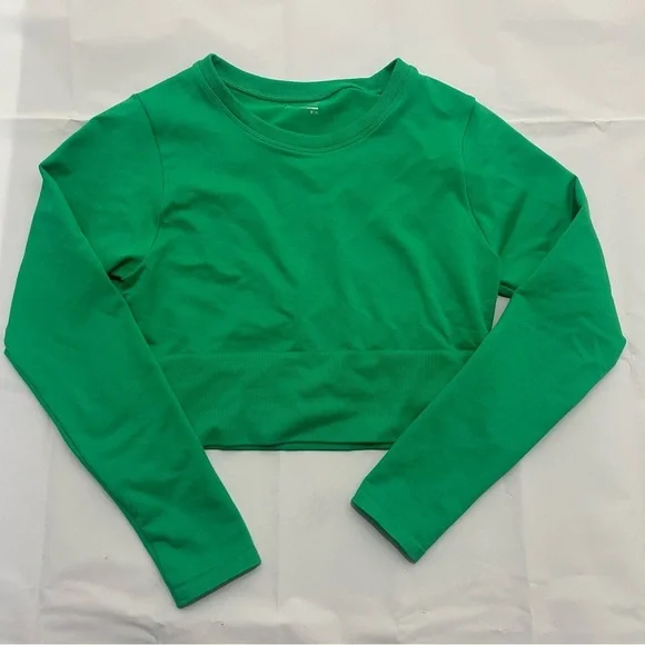 🌿Offline by Aerie Women’s Crop Top – Size Medium🌿 - Picture 5 of 8